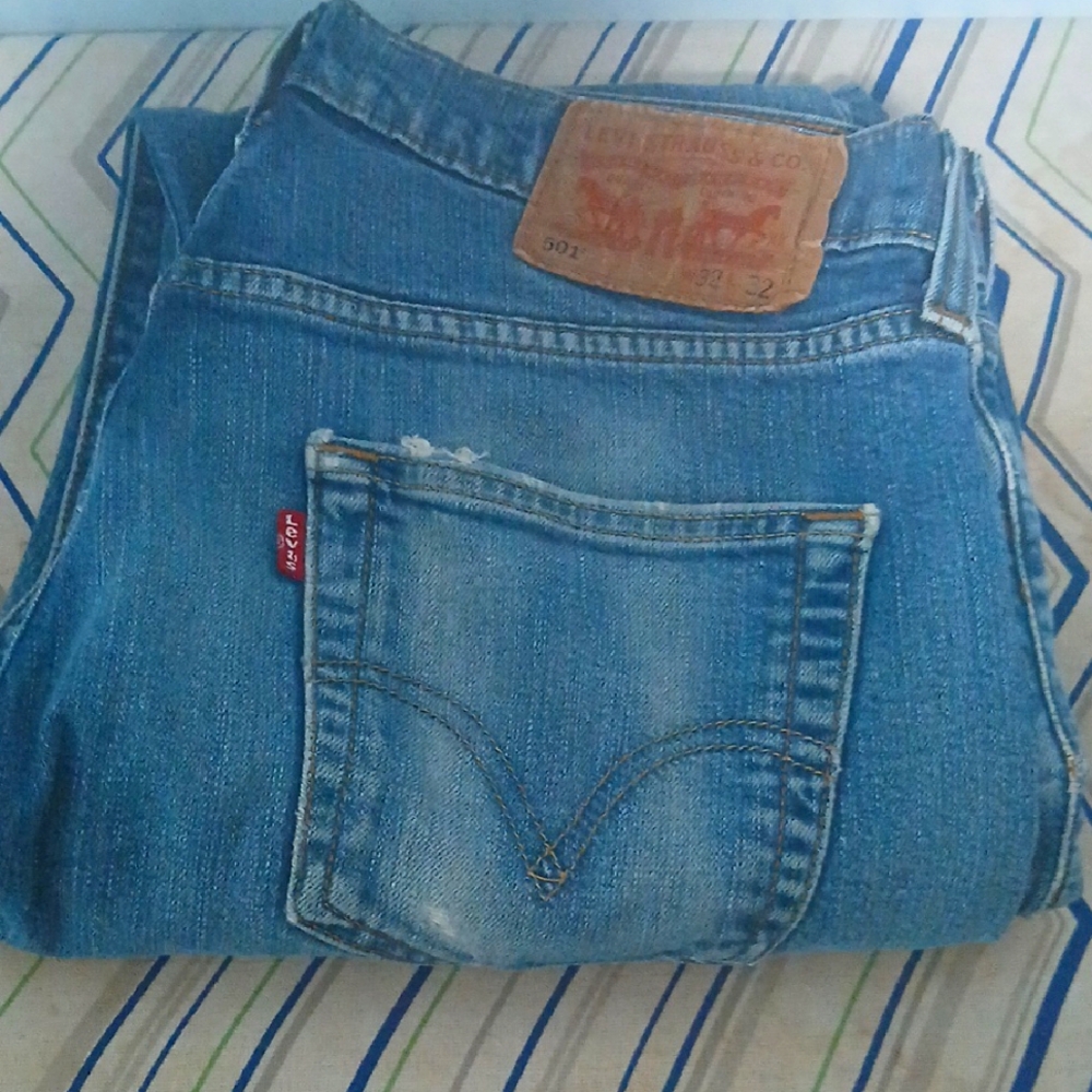 Levi's Blue Men's Jeans 501.   32x32